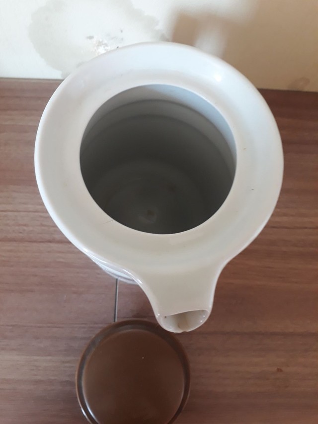 Jarra de porcelana antiga para colecionador  - Foto 3