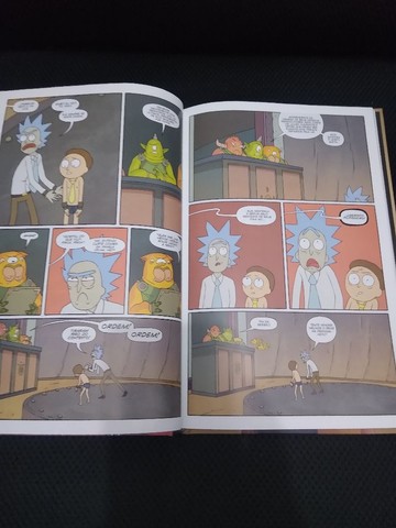 Quadrinhos Rick and Morty vol.1 Panini Comics