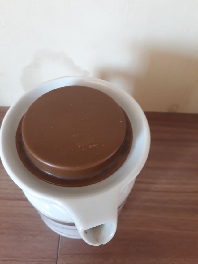 Jarra de porcelana antiga para colecionador  - Foto 5