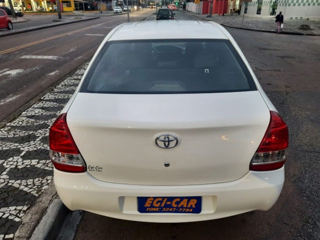 TOYOTA ETIOS X SEDAN 1.5 FLEX MEC. 2017 COMPLETO - Foto 4