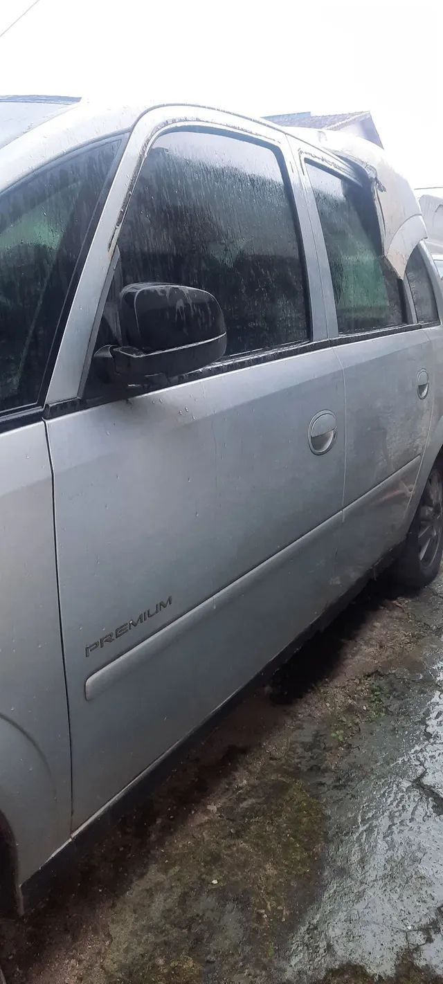 Vendo meriva pra pecas não tem motor 