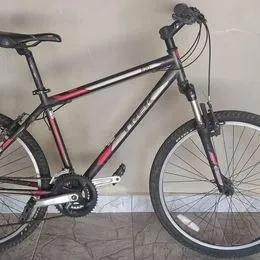 Bicicleta trek best sale 820 aro 26