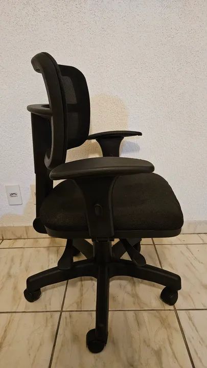 Cadeira de escritório usada - Foto 3