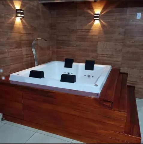 Spa de 4 lugares (jacuzzi, Ofurô, banheira) completo com hidro e aquecedor.