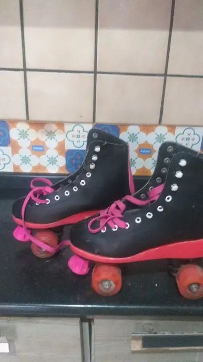 Patins nunca usado $150,00 n? 37