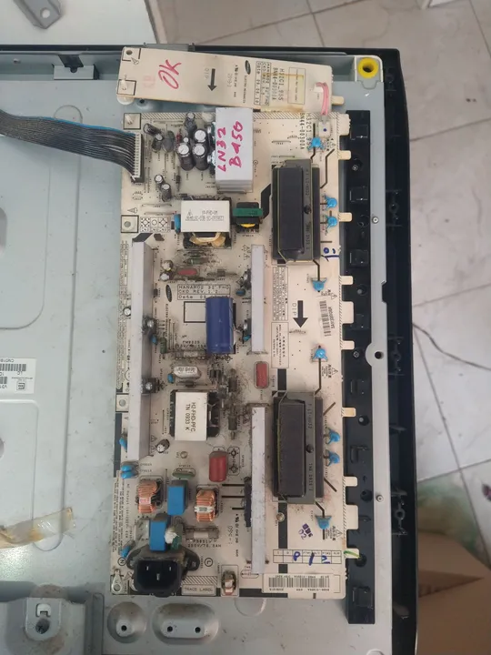 Placa da fonte tv Samsung ln32b450 funcionando