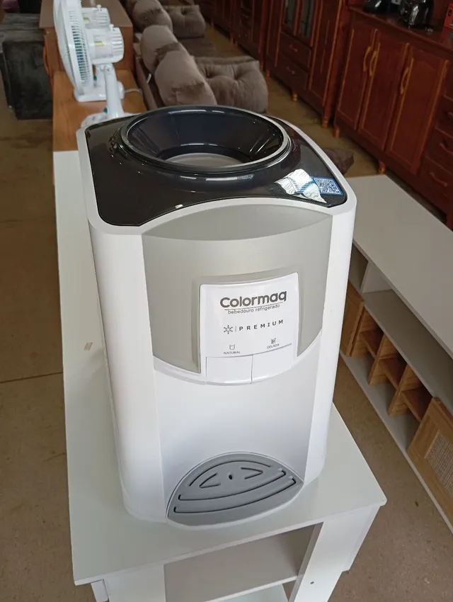 BEBEDOURO COLORMAQ NOVO