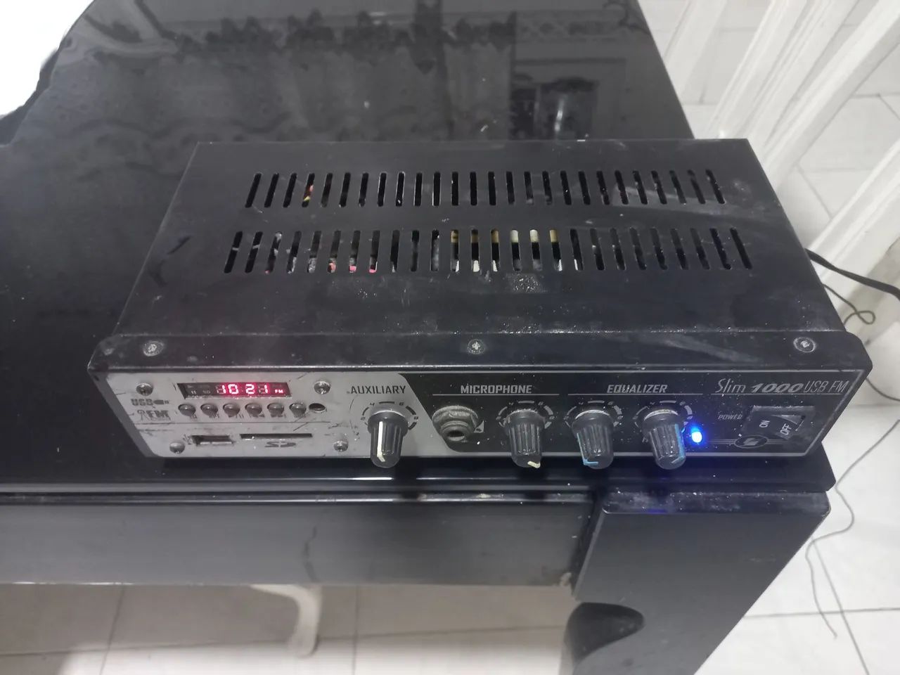 Amplificador som ambiente USB FM MIcrofone - Foto 3