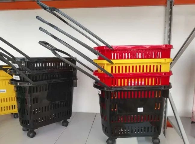 Cesta de mercado com alças e com rodinhas na Promocao, Imperdivel- 71- * - Foto 2