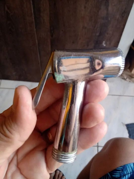 Vende-se essa torneira para embutir em mangueira  - Foto 4