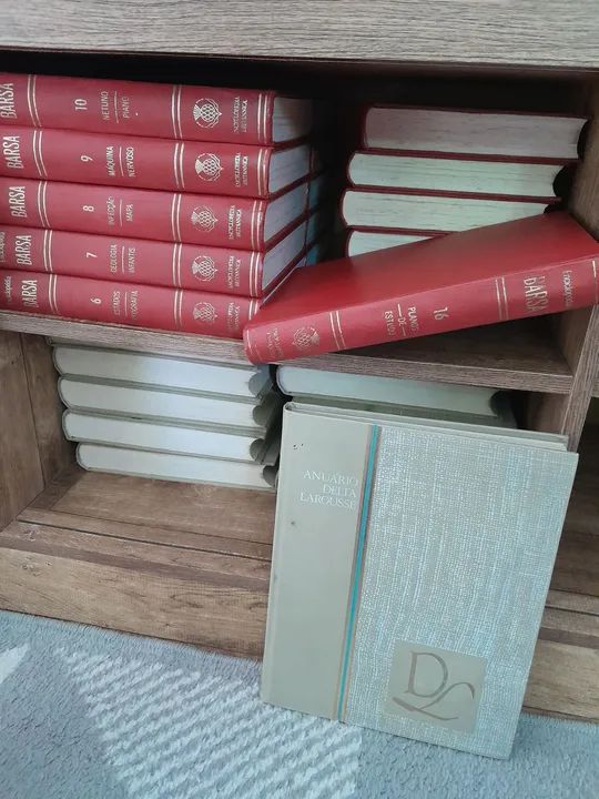 COLEÇÃO DE ENCICLOPÉDIA DELTA E BARSA  - Foto 2