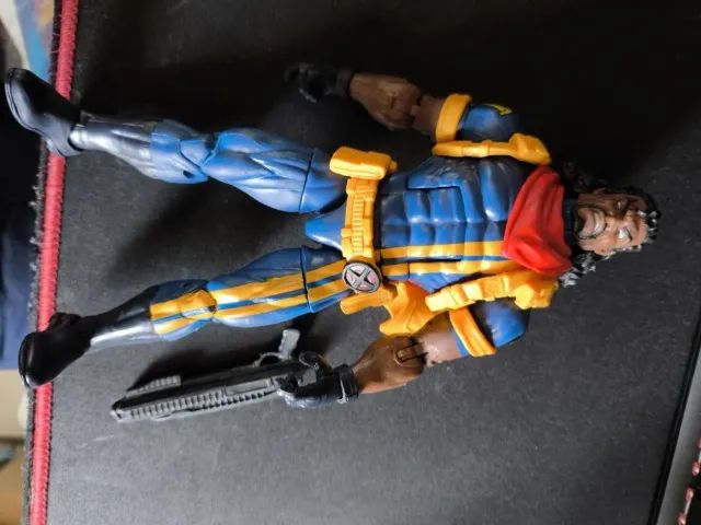 Bishop Marvel Legends bispo x-men boneco figura