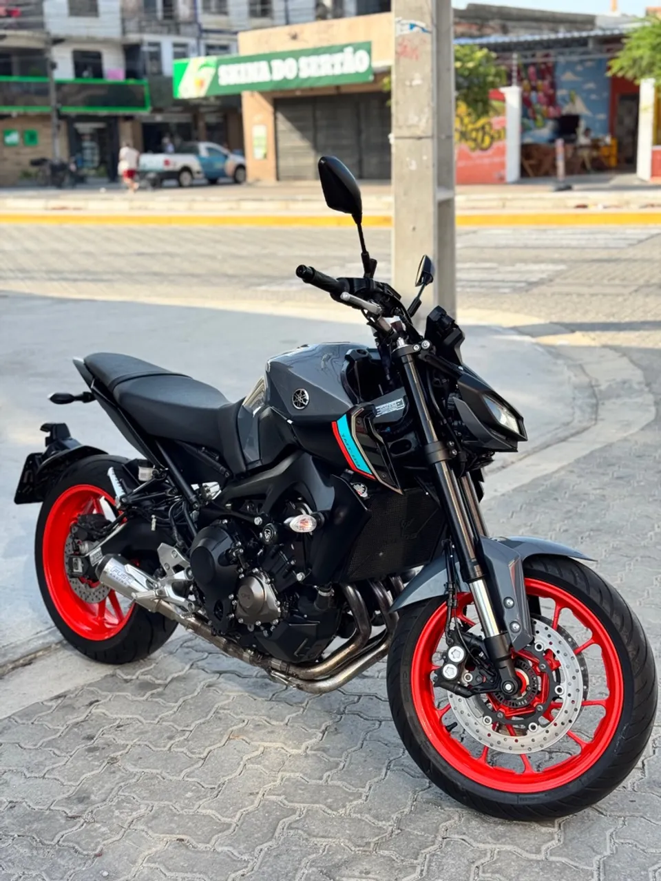 Yamaha MT-09 ABS 2023 - Impecável