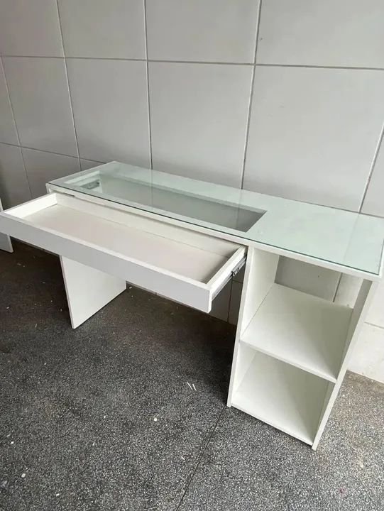 Mesa de Vidro Branca com Gaveta - Foto 3