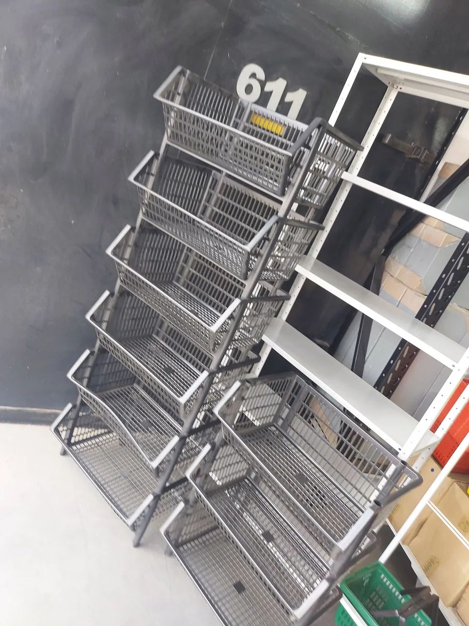 CESTO PLASTICO EMPILHAVEL *