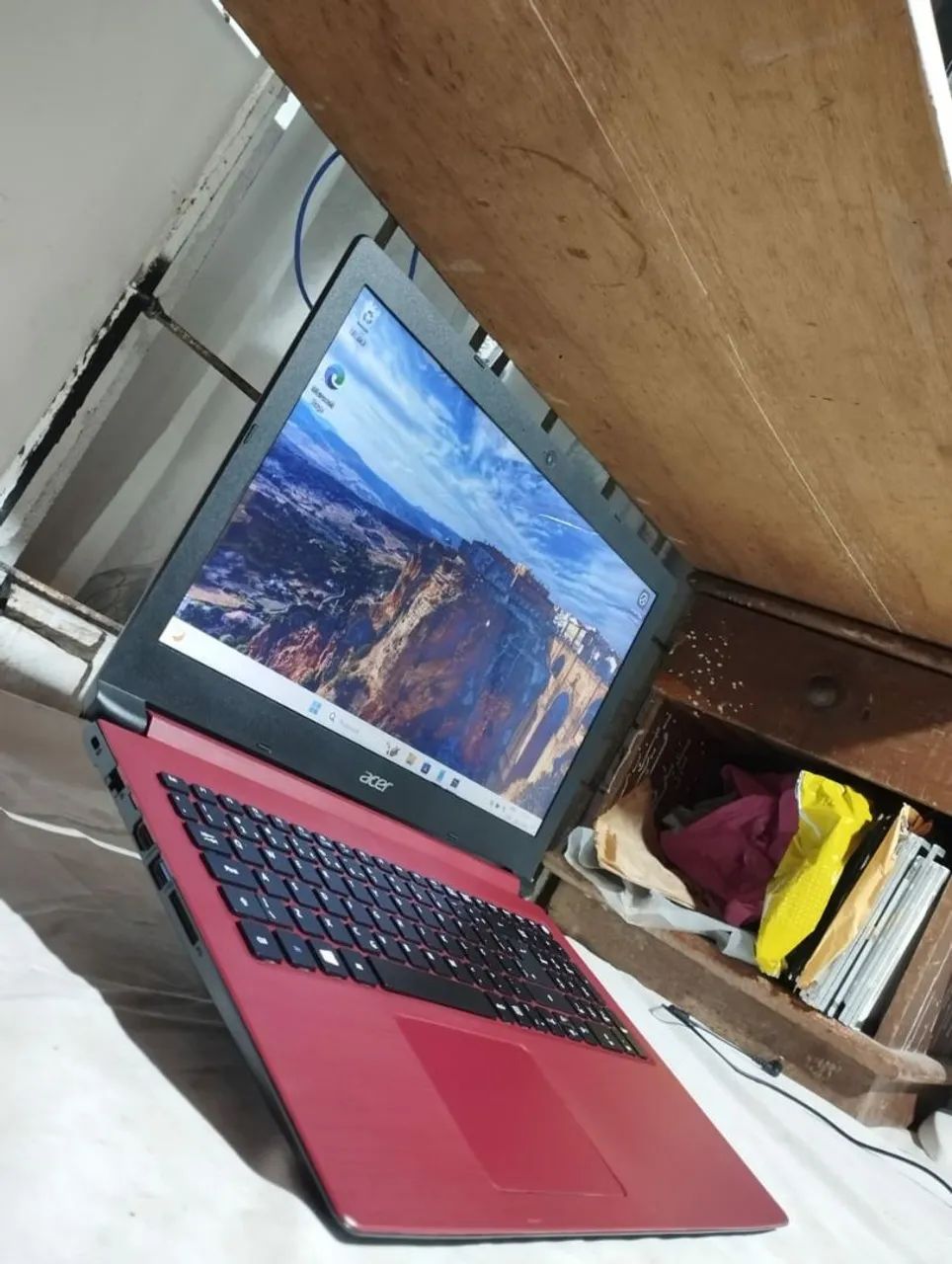 NOTEBOOK ACER DDR4 8GB I3 6 GERAÇÃO CONSERVADO ACEITO CARTÃO DO GARANTIA 950$ - Foto 2