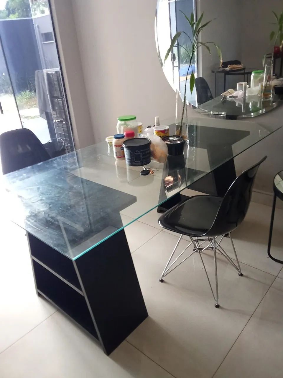 Mesa de vidro com base  preta - Foto 4