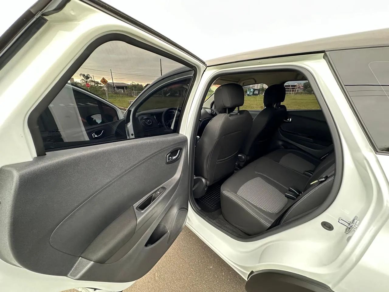 Venda de Captur - Foto 2