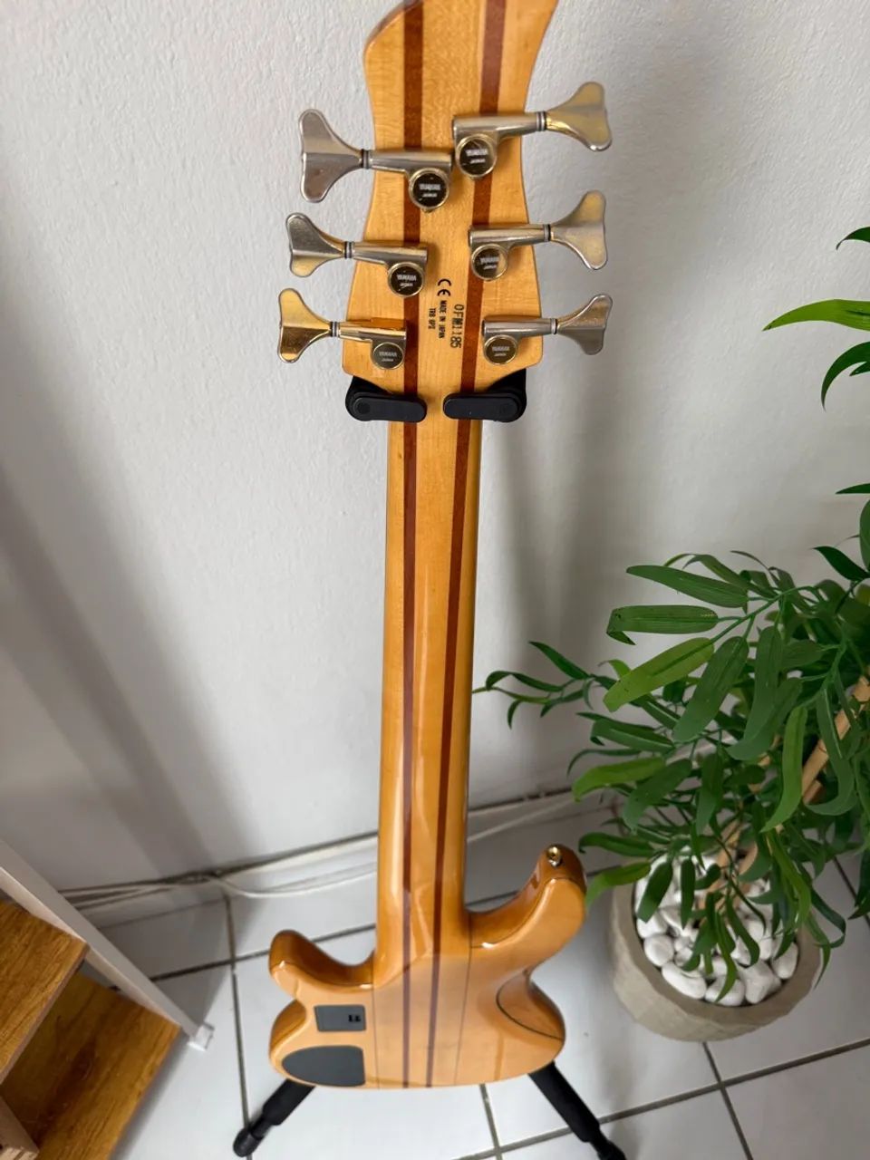 Baixo Yamaha TRB 6P2  - Foto 4