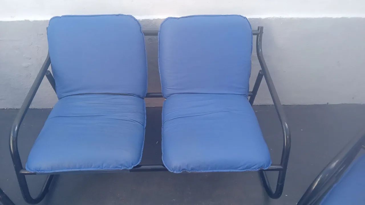Conjunto de poltronas e sofá de 2 lugares - Foto 2