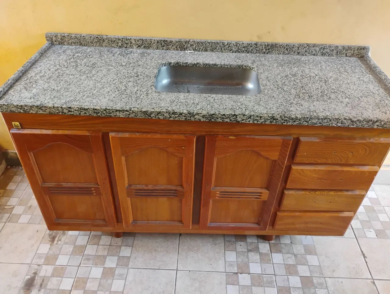 Armário de cozinha em madeira com pia - Armários e Guarda-Roupas ...