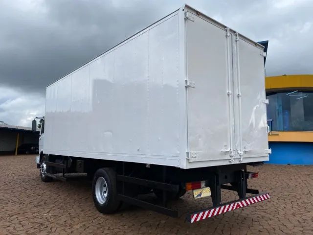 MB 1718 4x2 - Foto 3
