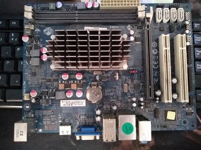 Placa Mãe Ecs Cpu Amd 1.0 Ghz Dual Core HDC-M V1.0 - Foto 5