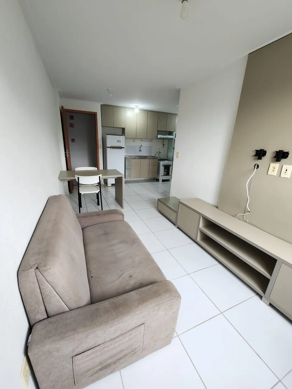 QUARTO E SALA MOBILIADO NO FAROL