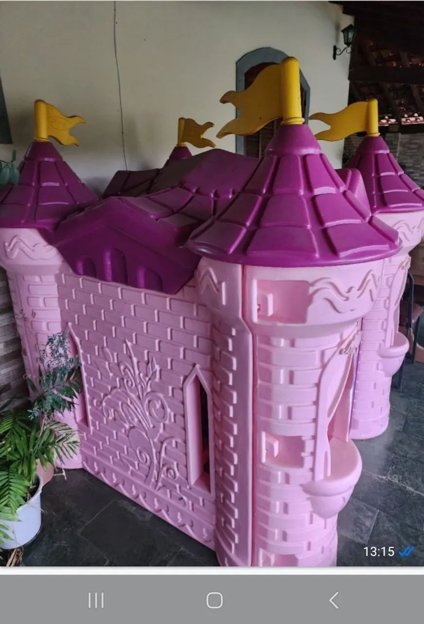 CASTELO PRINCESAS XALINGO, POR MENOS DA METADE DO VALOR DE UM NOVO.ACEITO CARTÃO. - Foto 2