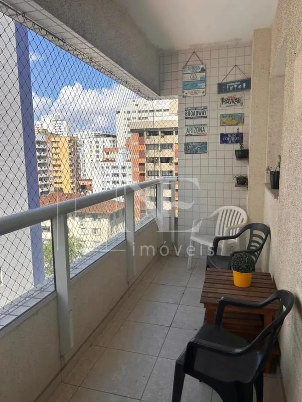 Apartamento para Venda em São Vicente, Centro, 2 dormitórios, 2 suítes, 3 banheiros, 1 vag