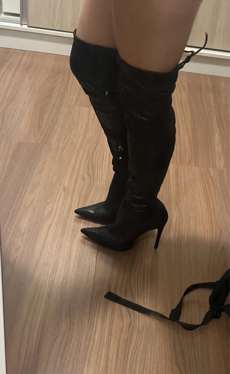 Bota Over the Knee Preta