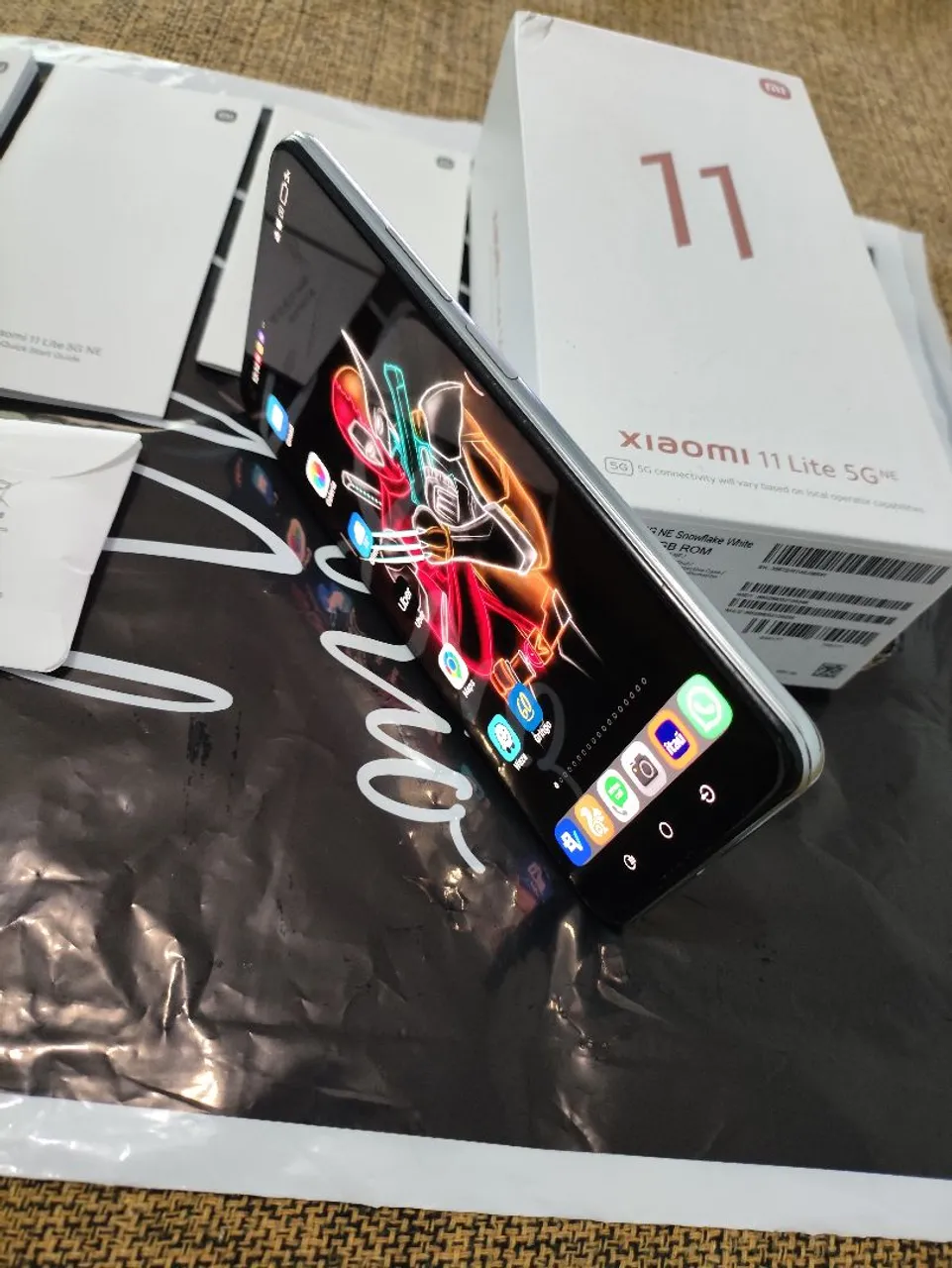 Xiaomi 11 lite NE 128/8 RAM
