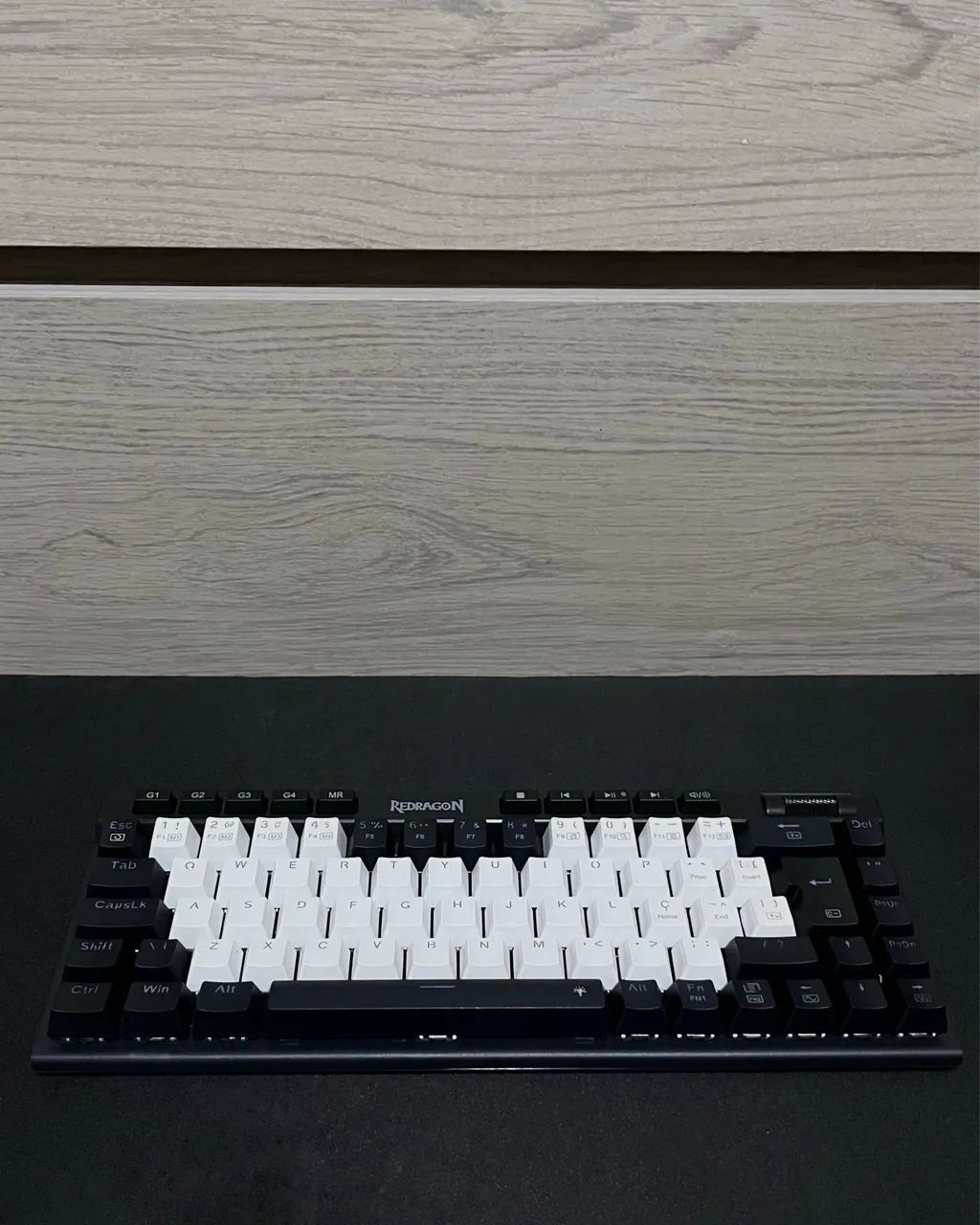 Redragon Magic-Wand Keyboard with Black Keycaps Kit and Multi-Purpose Cleaner64289467949698123