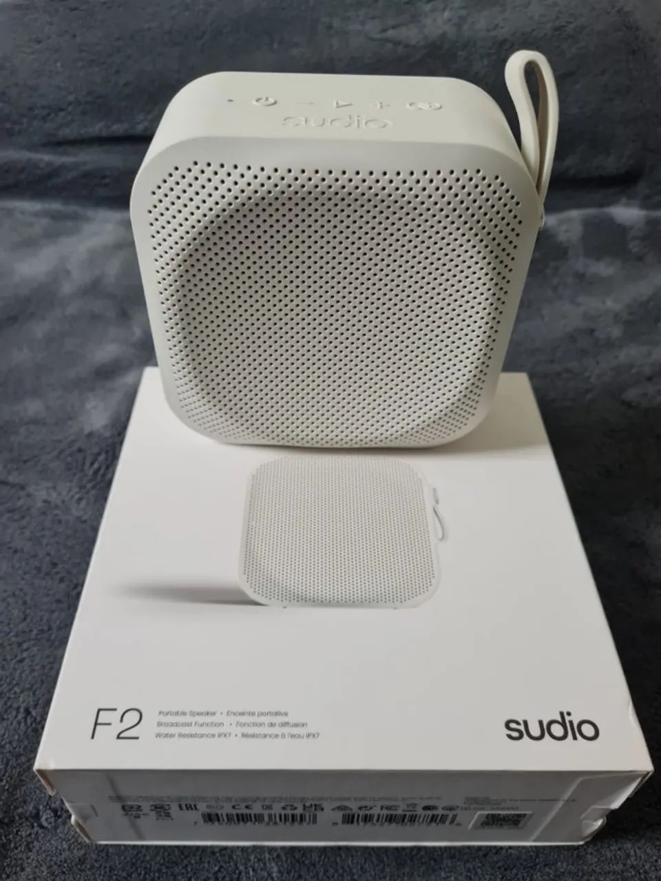 Caixa de som Bluetooth Sudio F2 
