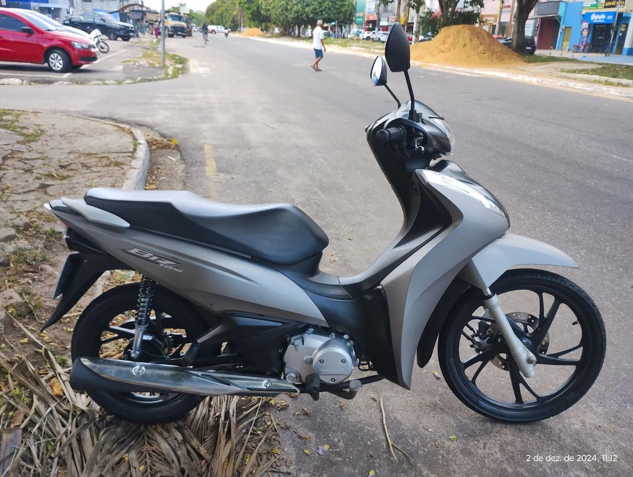Honda Biz 125 23/23  10.500 km - Foto 3
