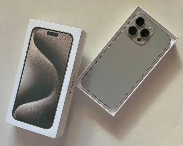 IPhone 15 Pro Max - *titanionatural*