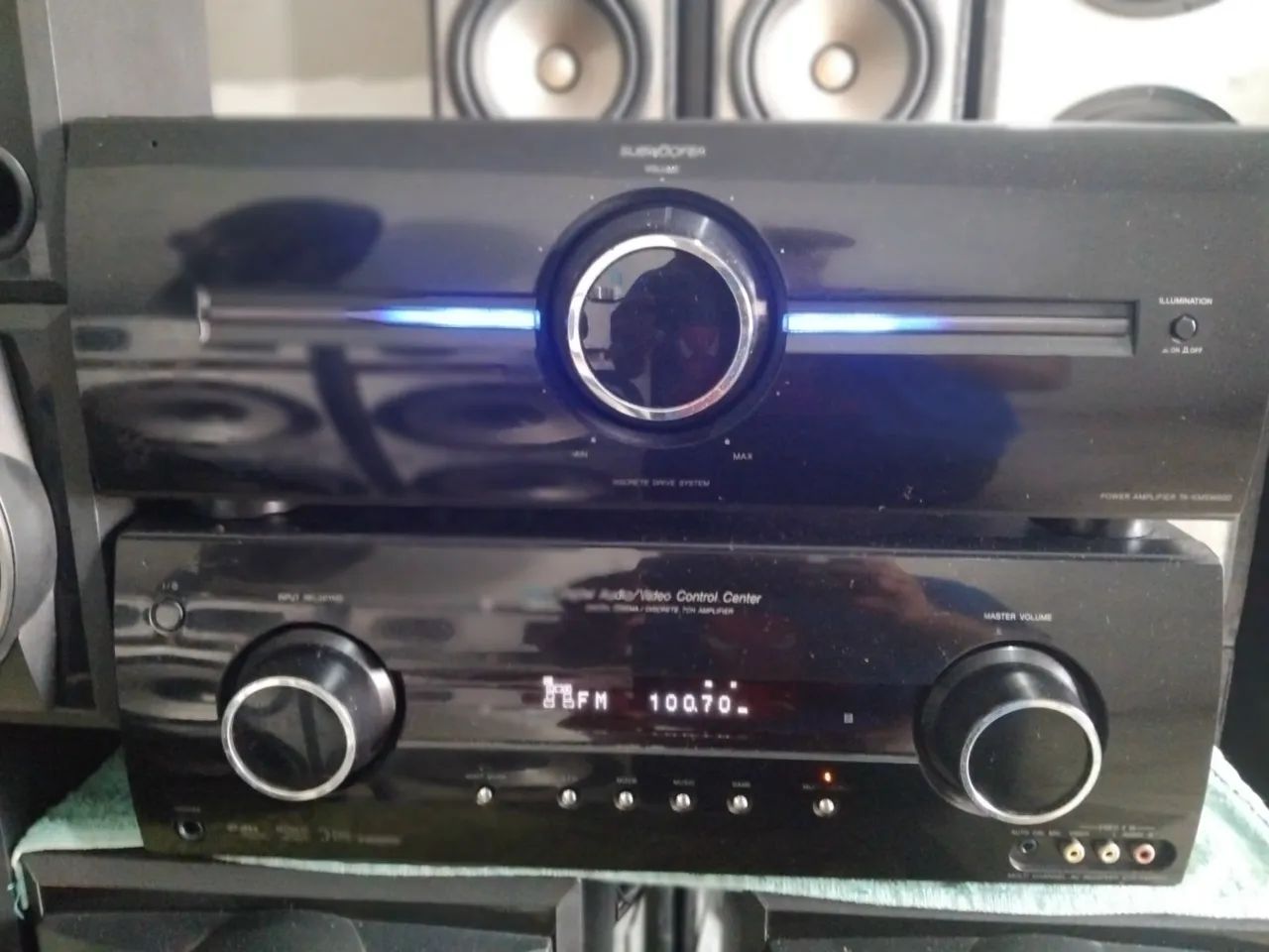 Vende-se home theater Sony muteki 1 receiver stk-km7600 receiver sub ta-kmsw500 9 caixas. - Foto 2