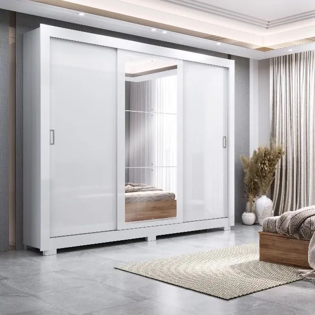 Guarda Roupa Casal com Espelho Três Portas de Correr e Amplo Espaço Interno City  - Foto 3