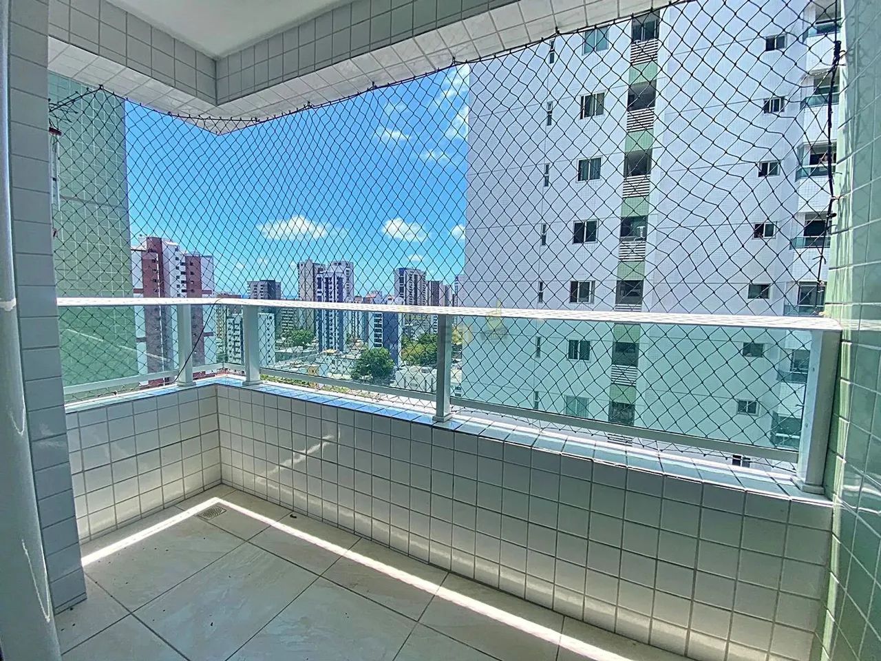 Apartamento 3 Quartos no porcelanato no Enseada de Piedade 2