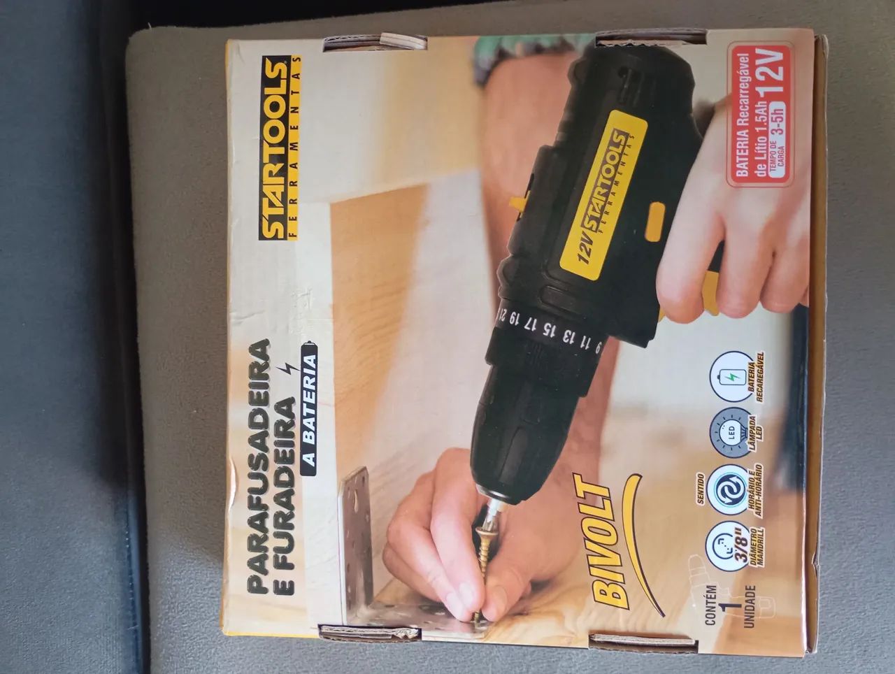 Parafusadeira e Furadeira a Bateria STARTOOLS .64629340386690122