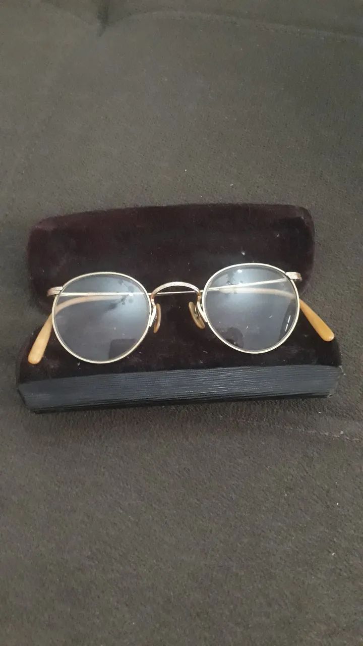Óculos redondos vintage com estojo
