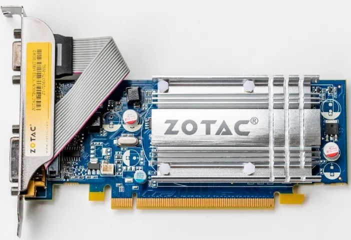 Placa de Vídeo Zotac 7200gs TC512 64Bits DDR Placas de Vídeo