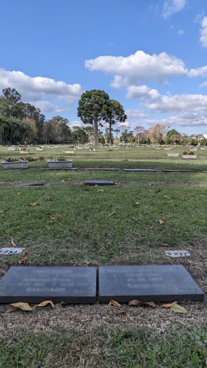 Lote no cemitério Jardim da Saudade - Pinhais