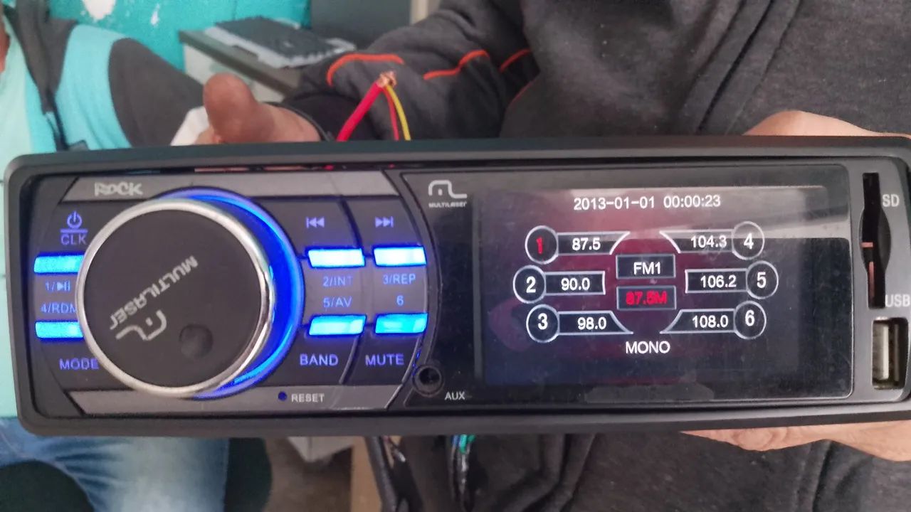 Som Auto Multilaser Rock funcionando 