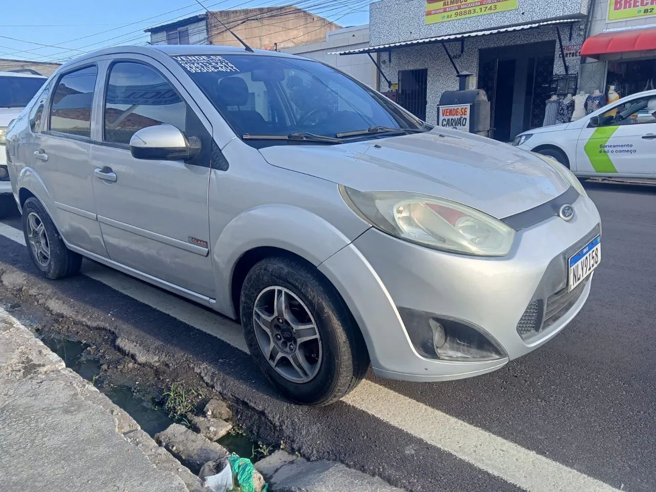 Ford fiesta sedan 2011 extra. Telefone pra contato. * zap