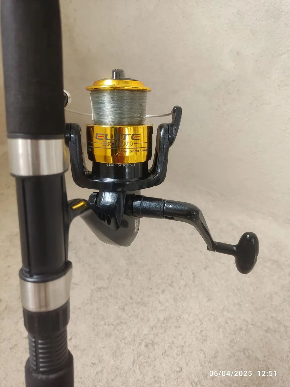 Vara de pesca e molinete ultraligt novo