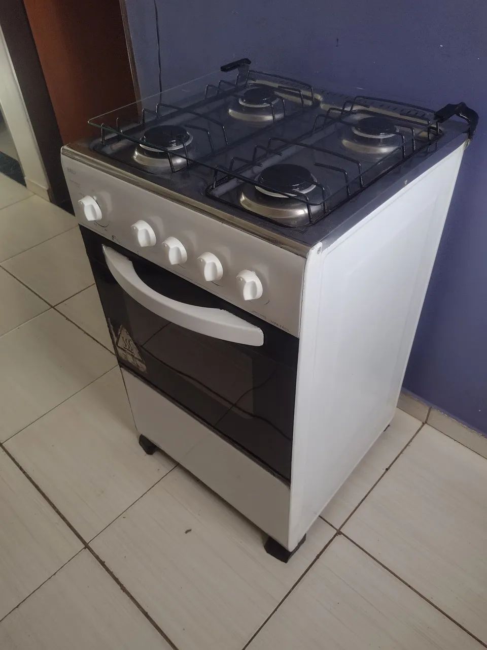 Fogão 4 bocas tudo funcionando perfeitamente  - Foto 2