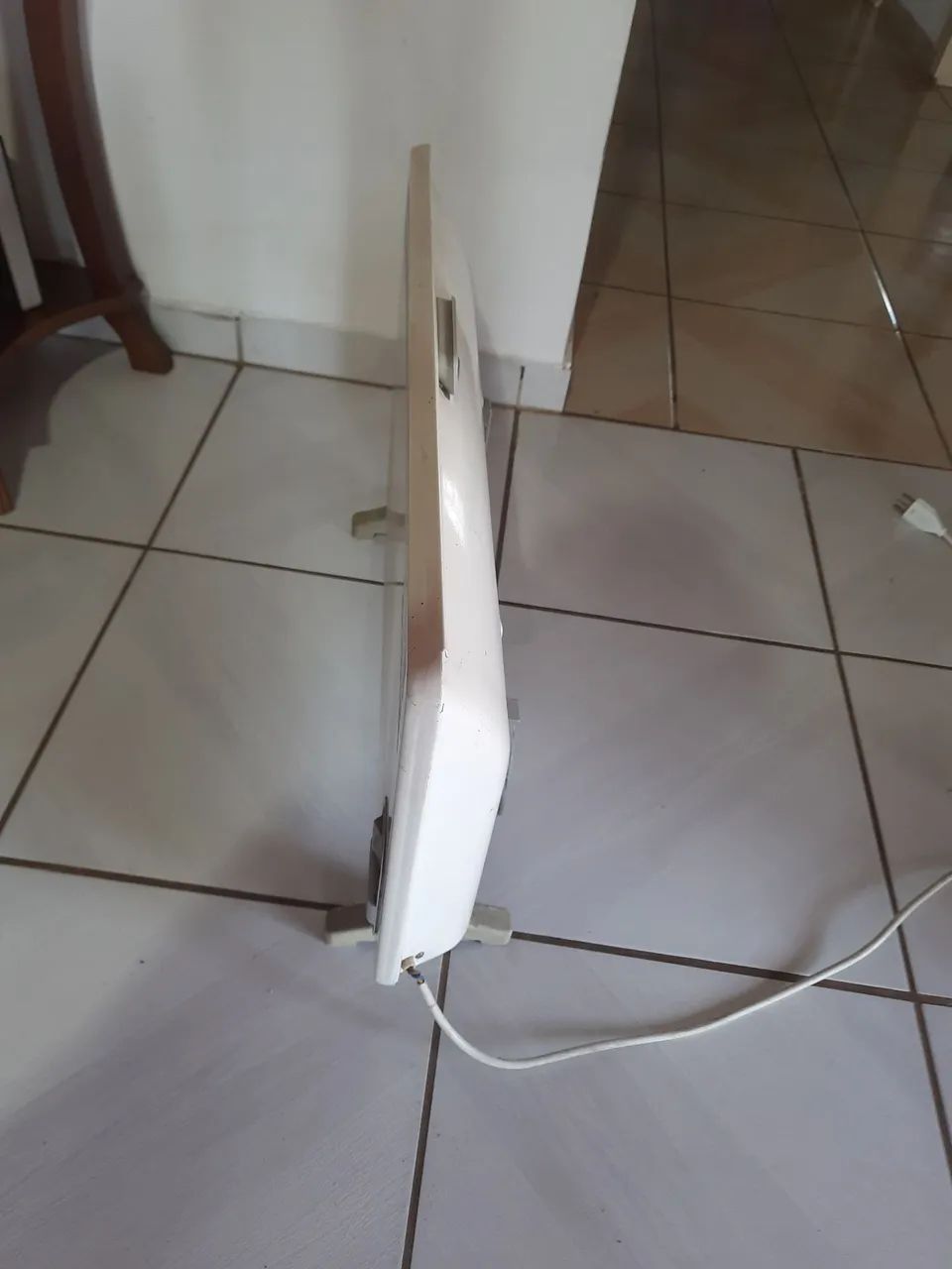 Aquecedor slim, suporte chão ou parede - Foto 2