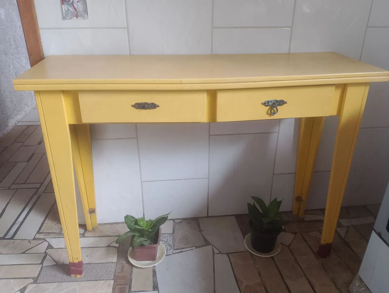 VENDIDA - Mesa/mini estante vintage em madeira - Retrô