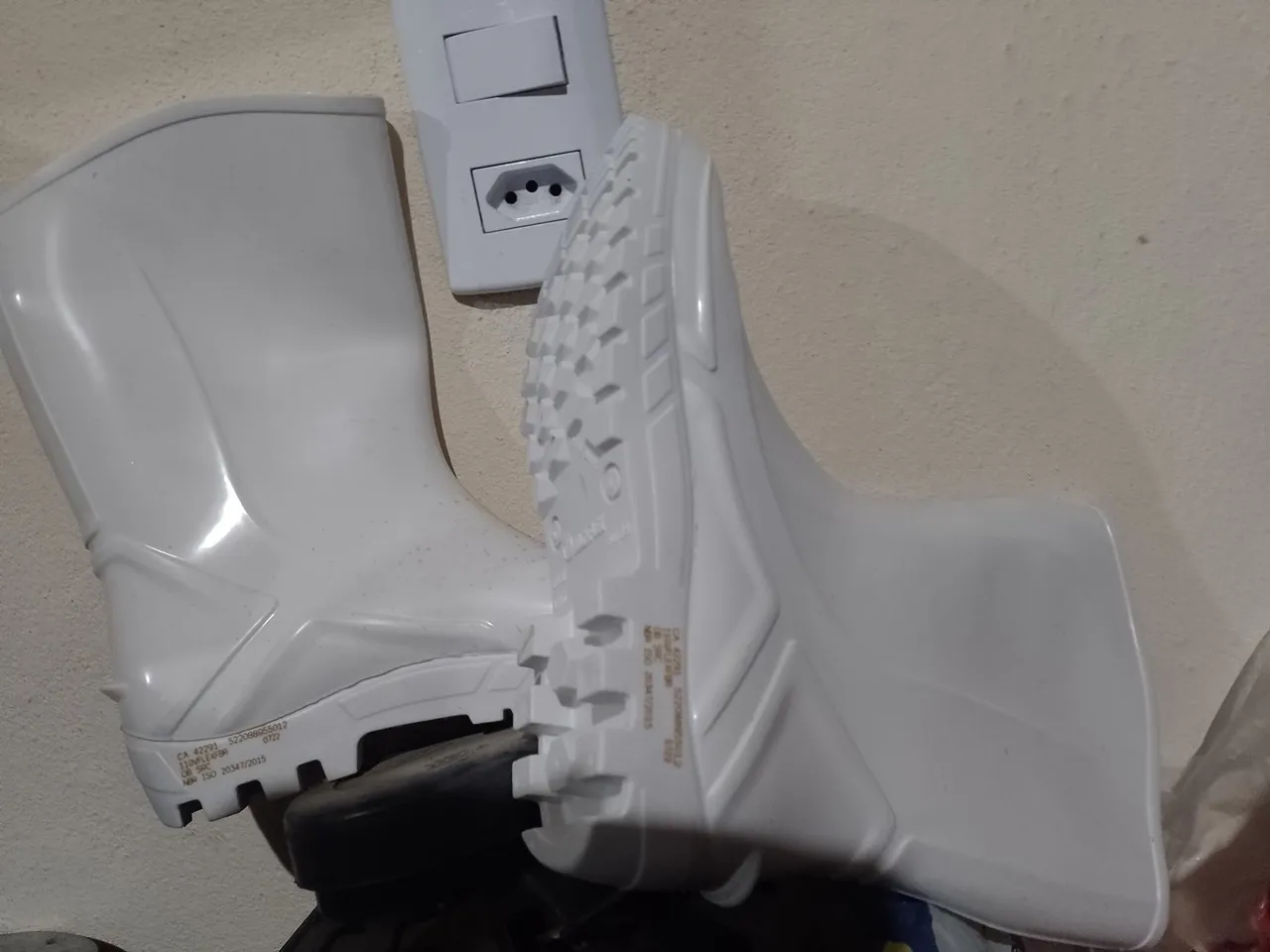 Botas de Segurança Brancas - Tamanho 42